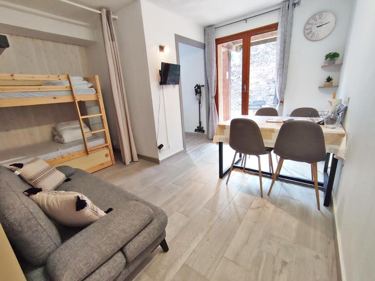 Le Reflet Des Montagnes, Studio, Centre Luchon, 4 Personnes Bagneres-de-Luchon ภายนอก รูปภาพ